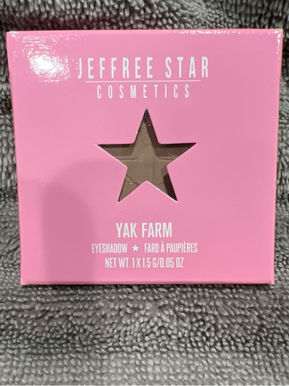 Jeffree Star Pink-Packaging Yak Farm Brown Eyeshadow